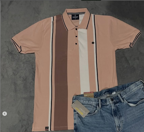 pink t-shirt