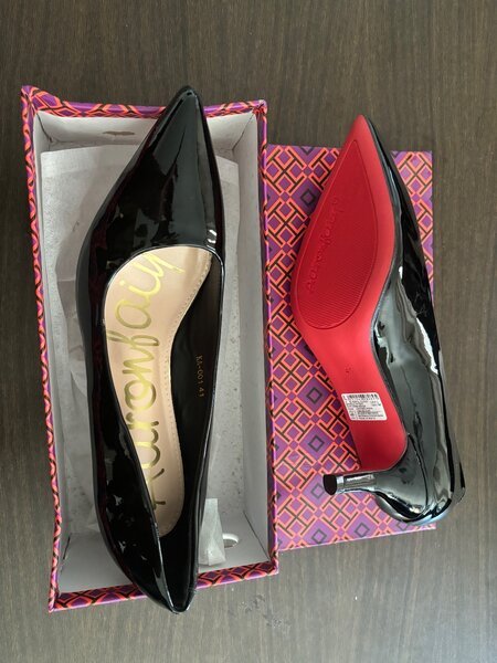 Black office heels