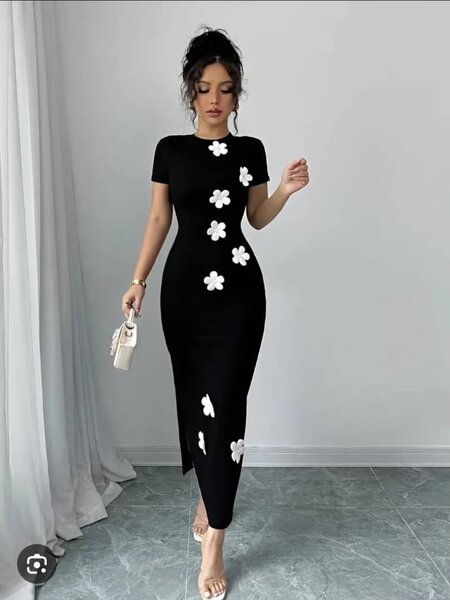 Robe élégante à fleurs