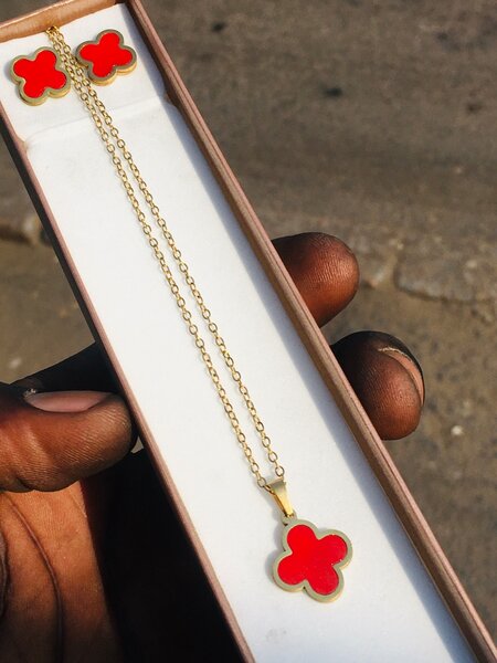Cloverleaf Necklace and earrings