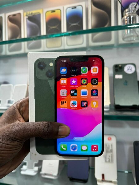 iPhone 13