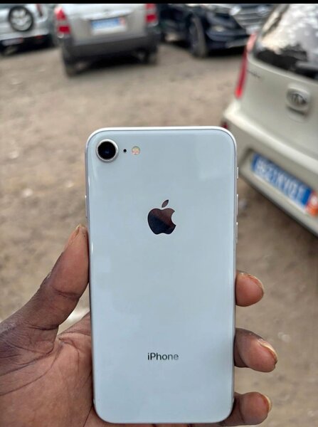 iPhone 8