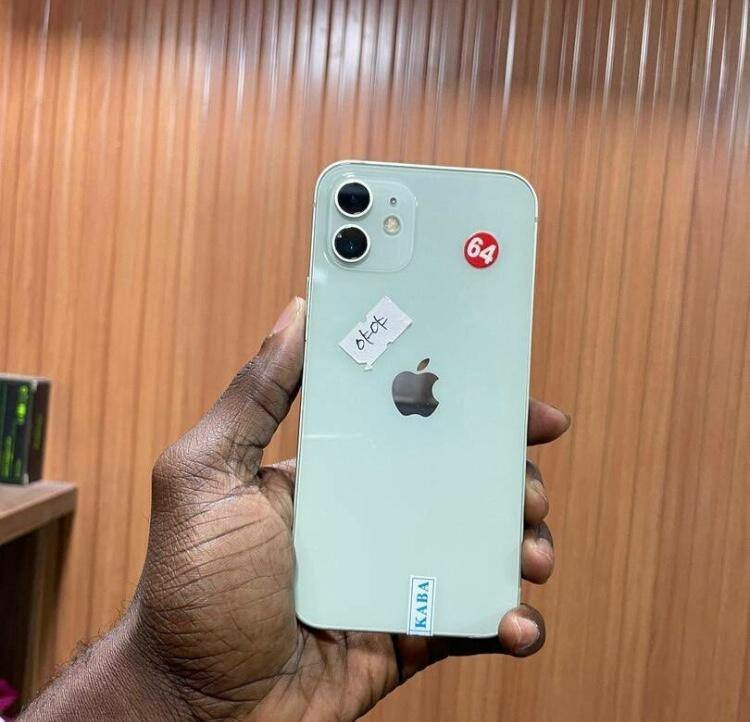 iPhone 12