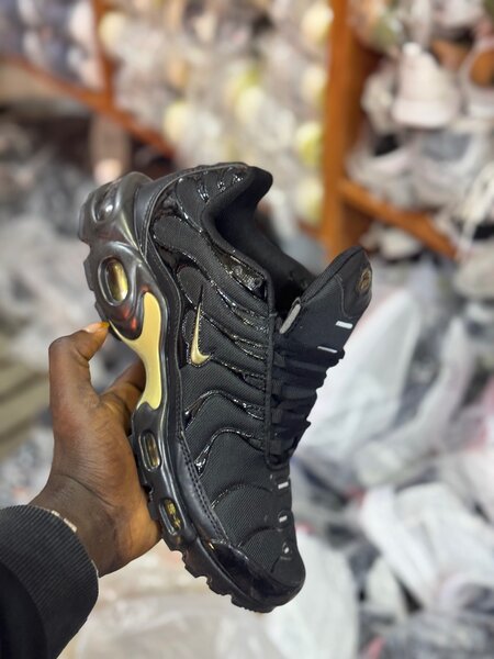 Nike TN