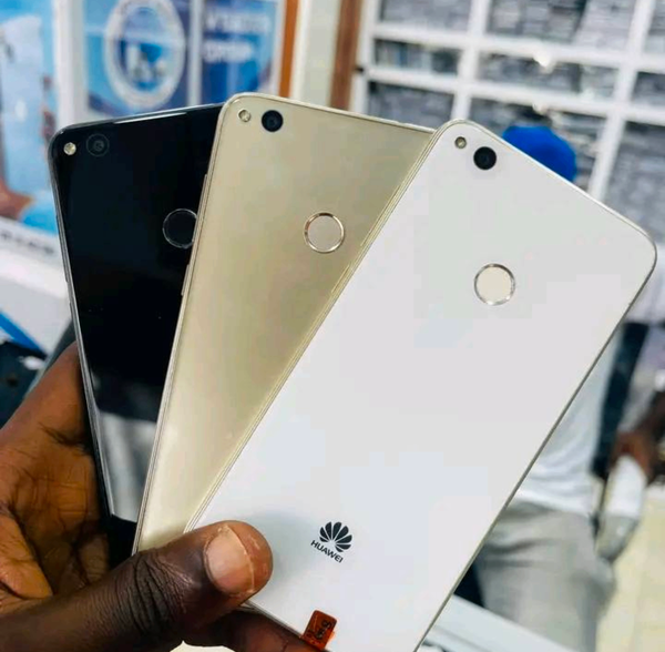 Huawei honor 8 lite