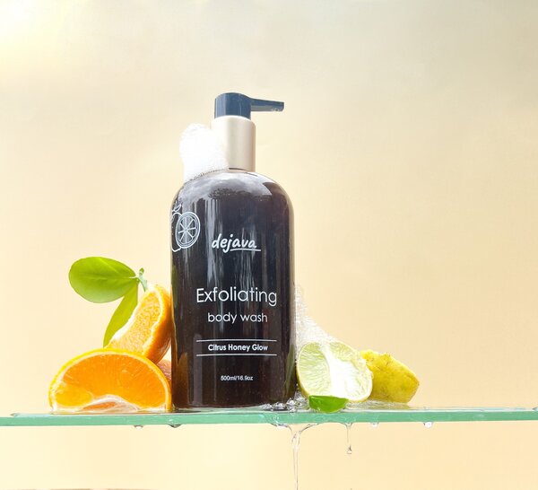 Dejava Exfoliating body wash