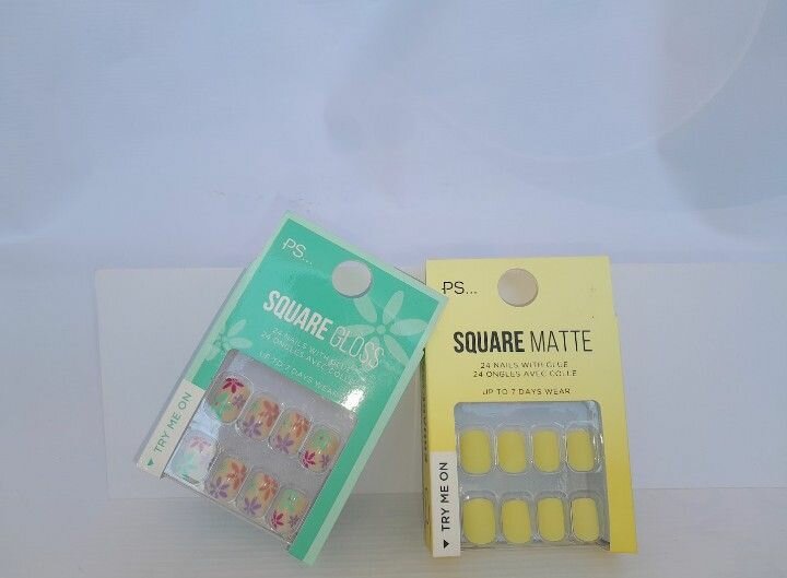 Faux ongles (fleur carré brillant)