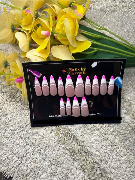 Faux ongles rose néon élégants