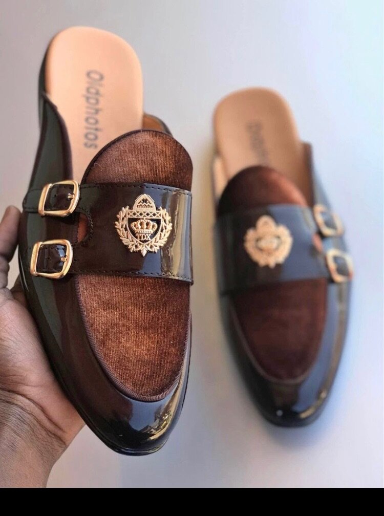 Half shoes