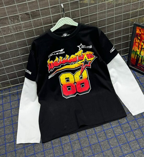 Hell star sweater