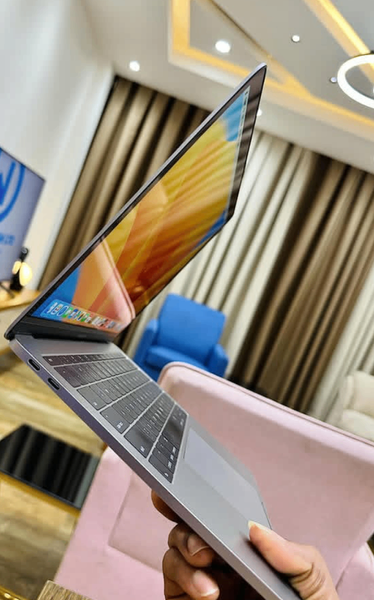 MACBOOK PRO 13