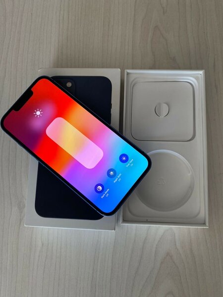 iPhone 13