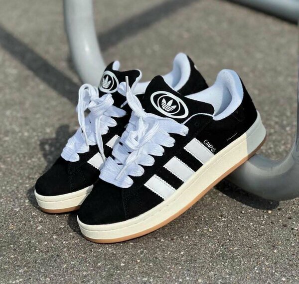 Adidas campus