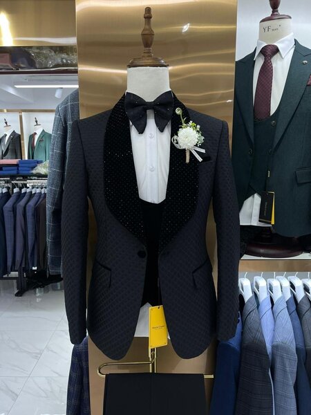 Ceremonial suit