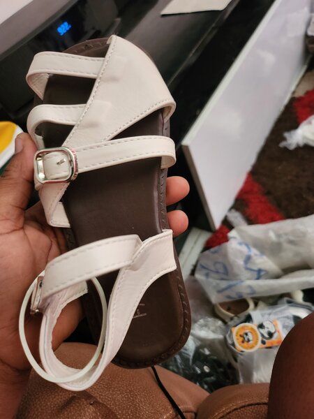 Kids girls sandals