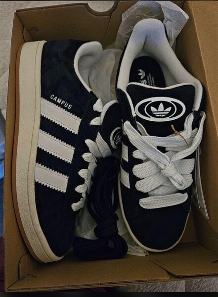 Adidas campus