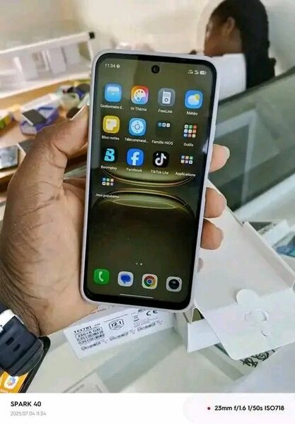 Smartphone Tecno Spark 40