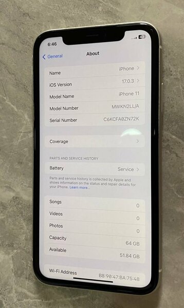 iPhone11    64gig