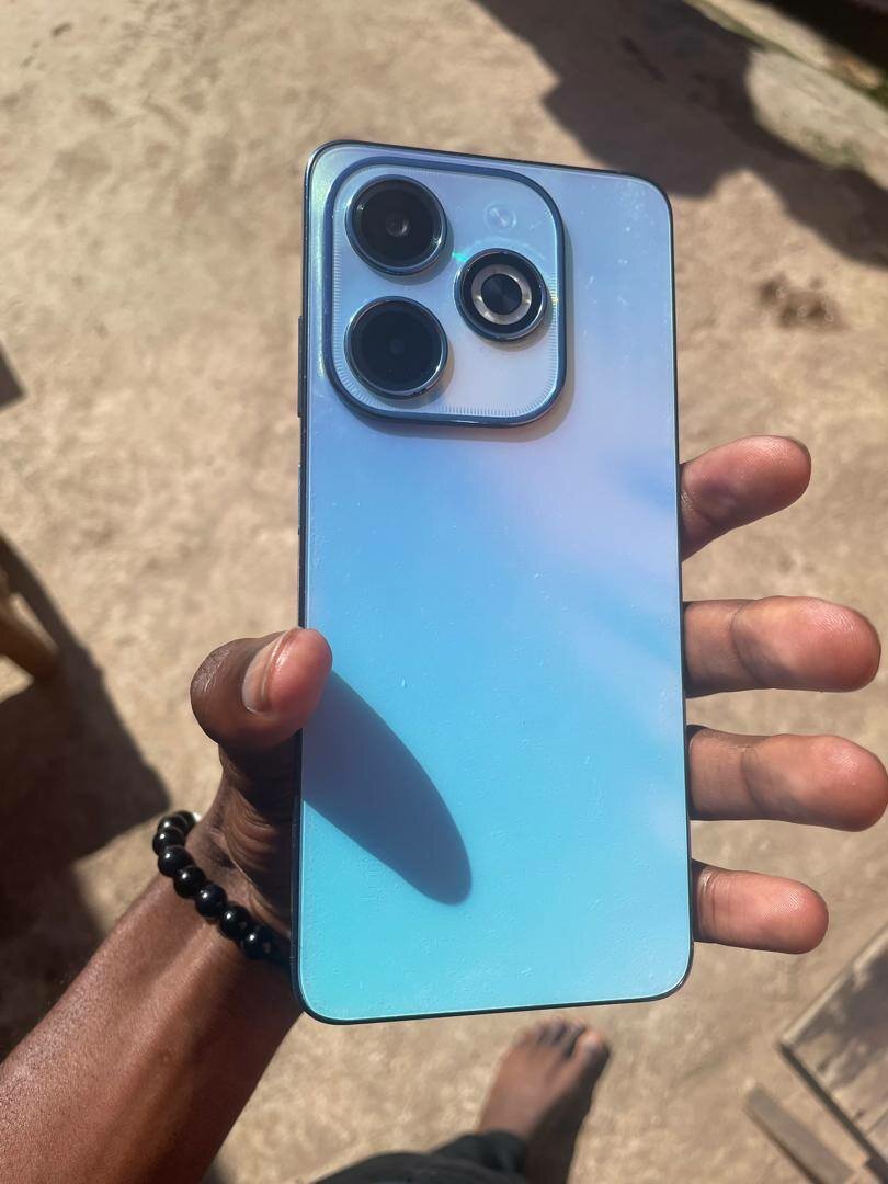 Infinix hot40i