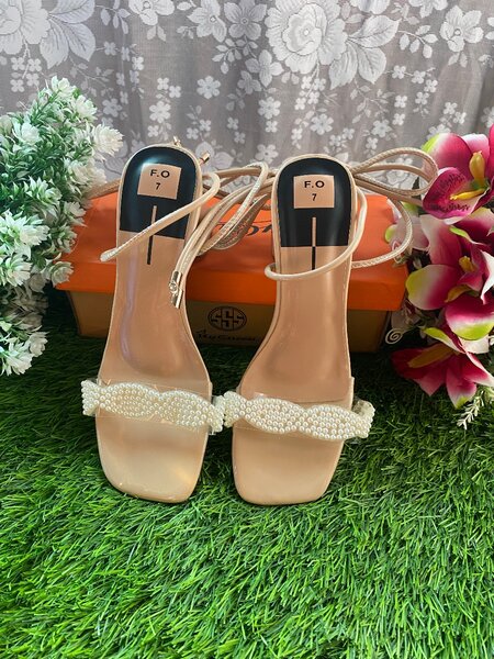 Nice heels here.