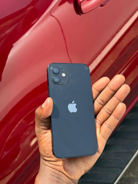 iPhone 12