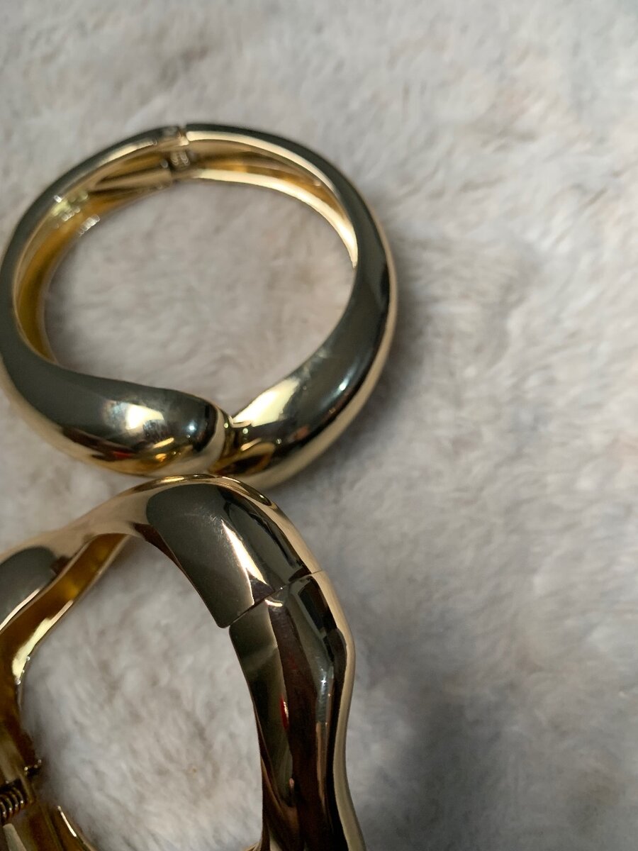 Chunky bangles
