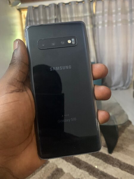 Samsung s10