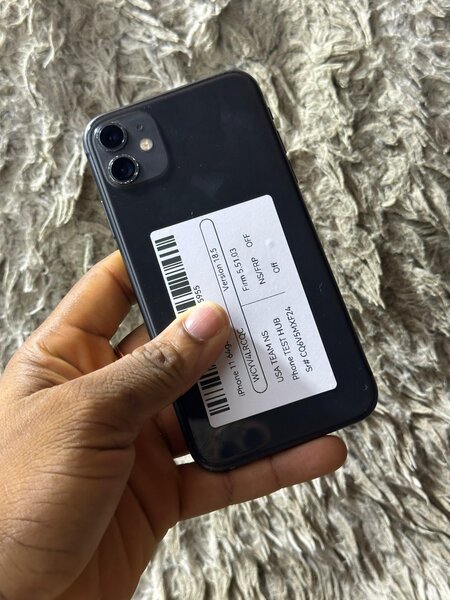 iPhone 11 64GB