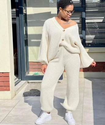 Knitted suit white