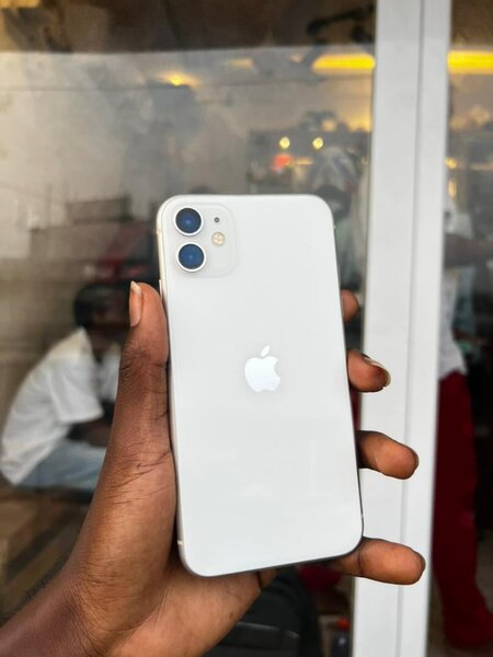 iPhone 11