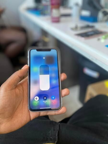 iPhone XR 64Gb