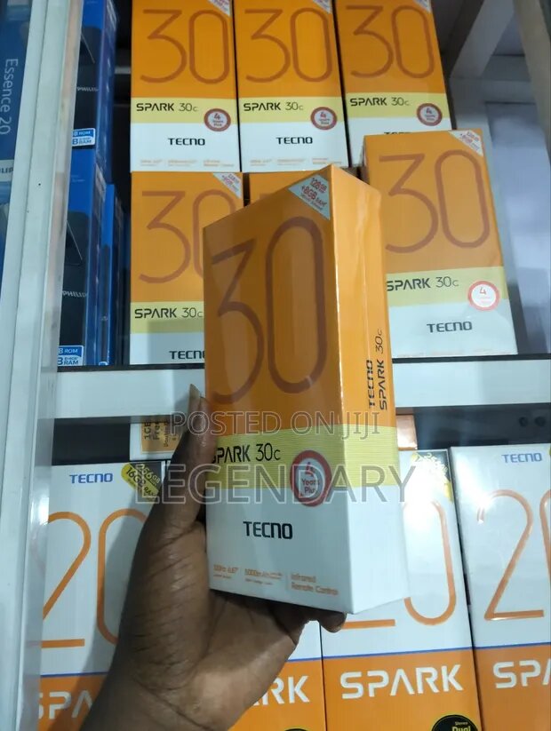 TECNO SPARK 30C 512GB 16GB RAM première copie dubaï