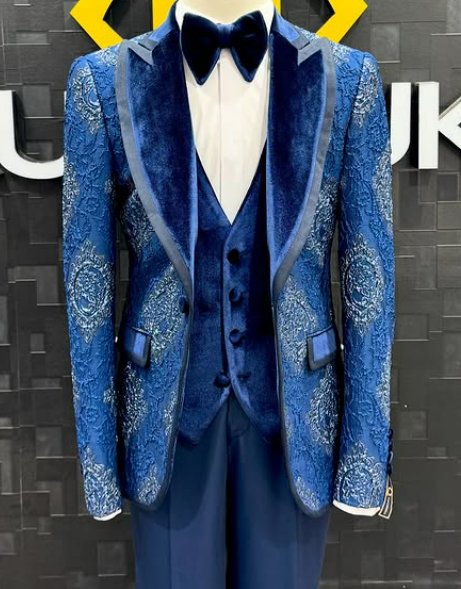 SUIT & BOWTIE 