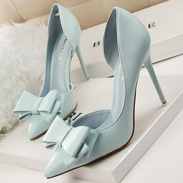 HEELS