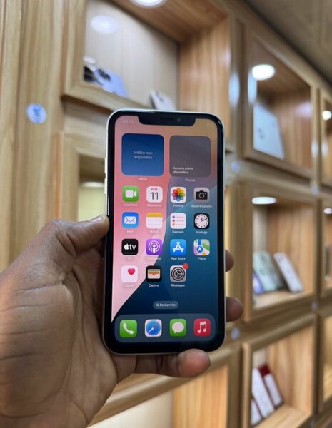 iPhone XR