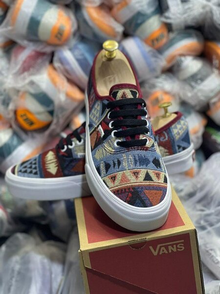 Van's Authentique