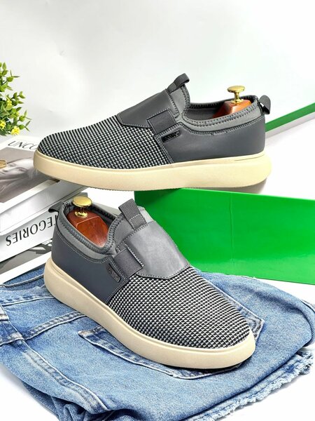 Fashion shoes