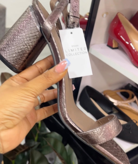 Block heel sandals