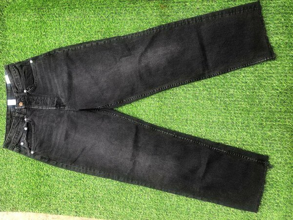 Boyfriend Jean's