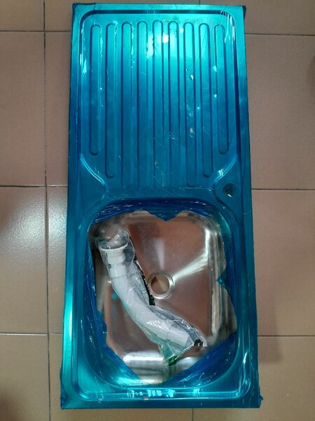 Kitchen sink