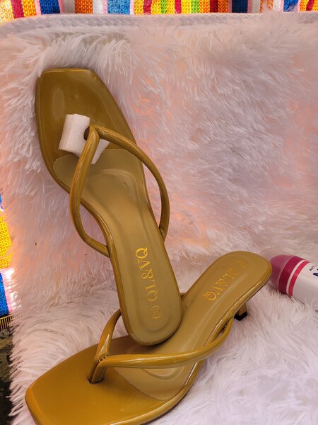 Sandales à talons