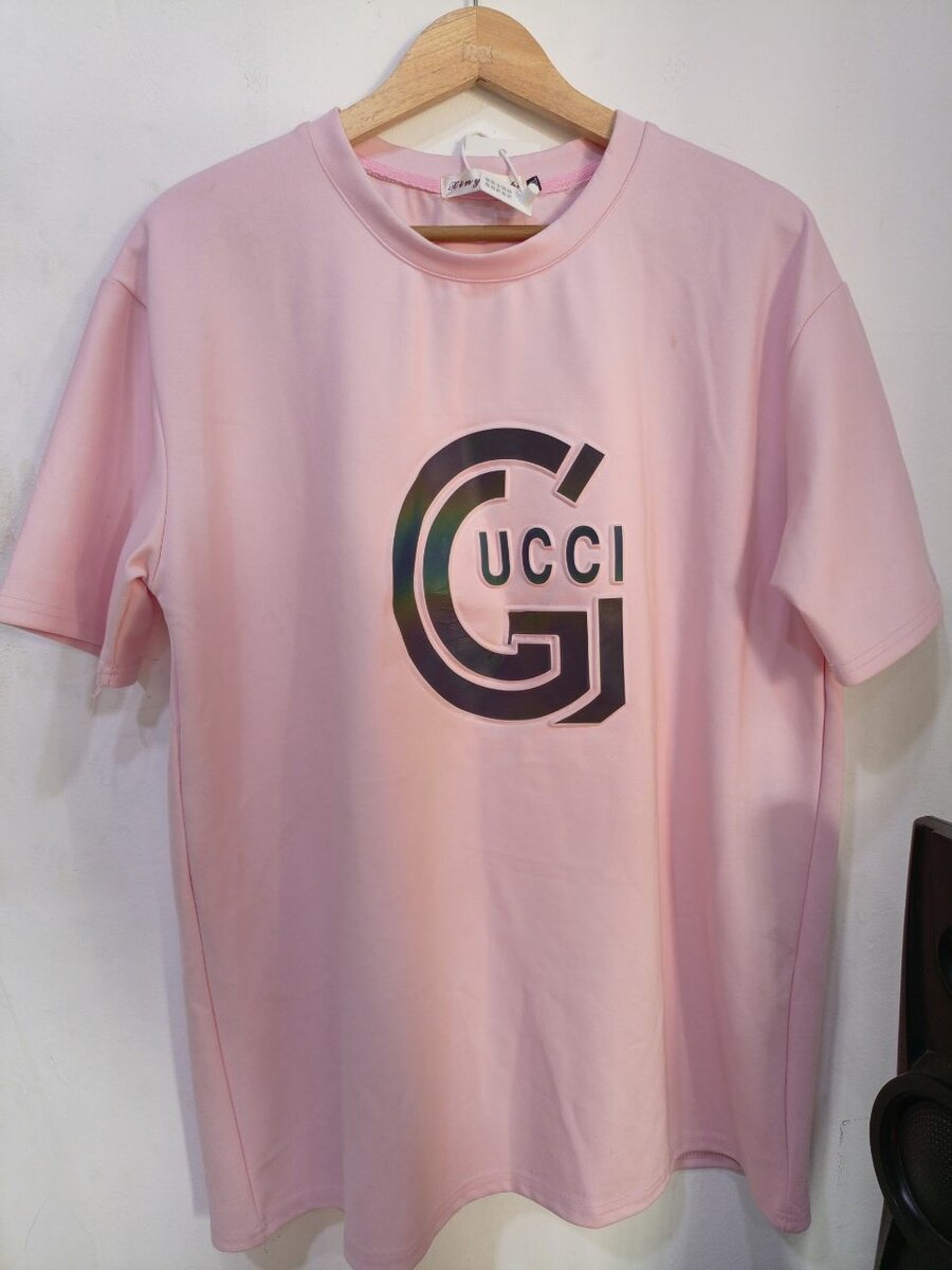 Round neck tees