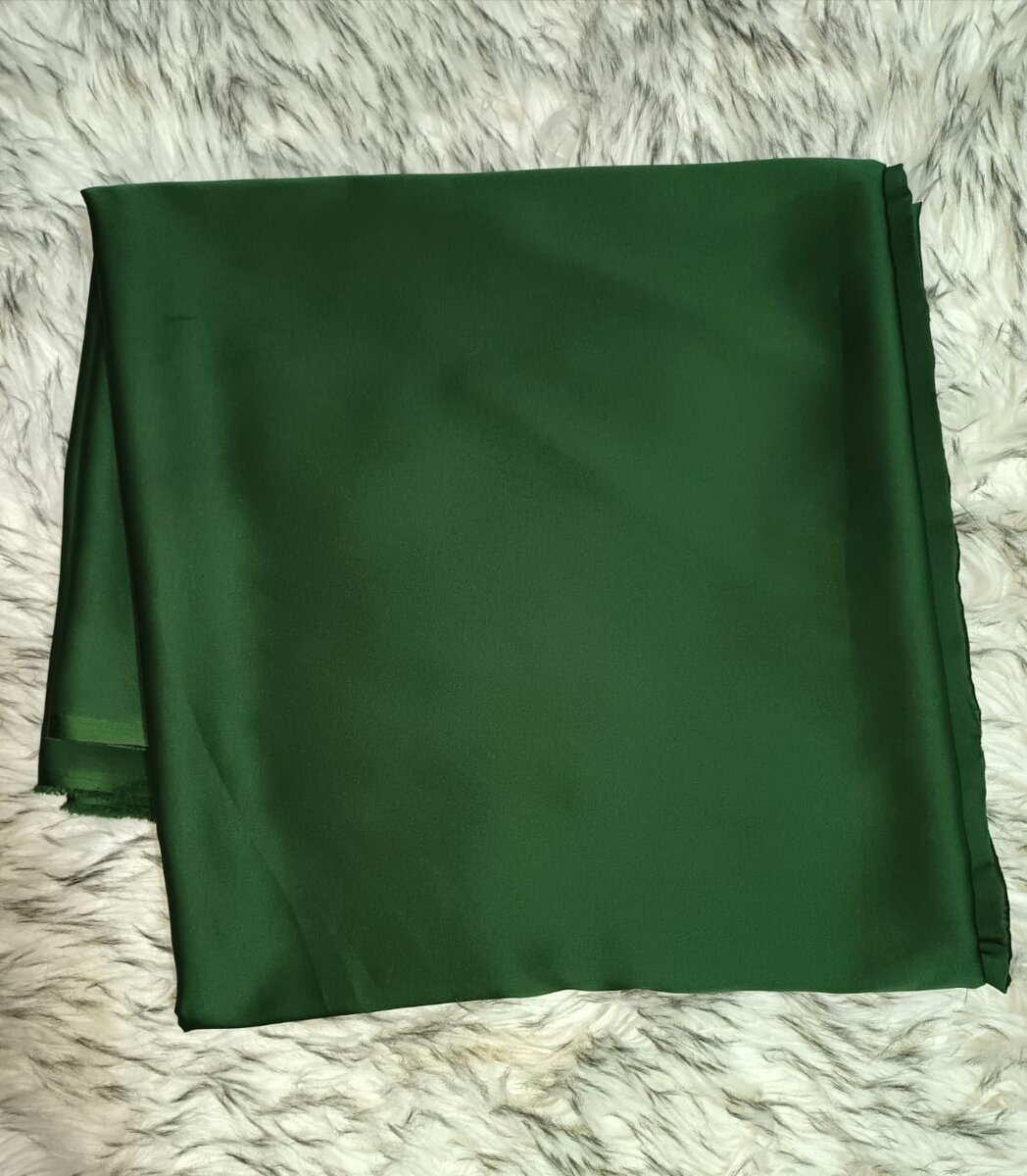Tissu en soie unicolore