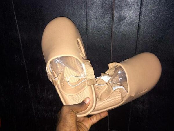 Nike calm mule