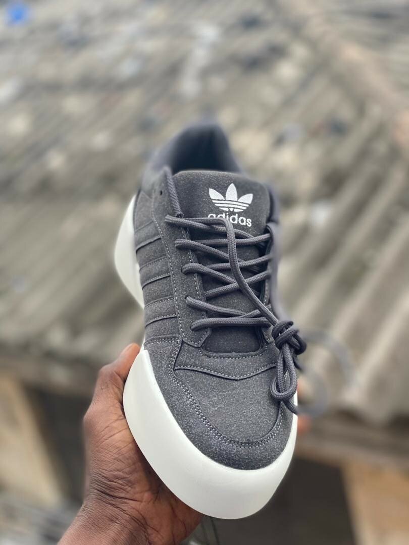 Chaussures adidas