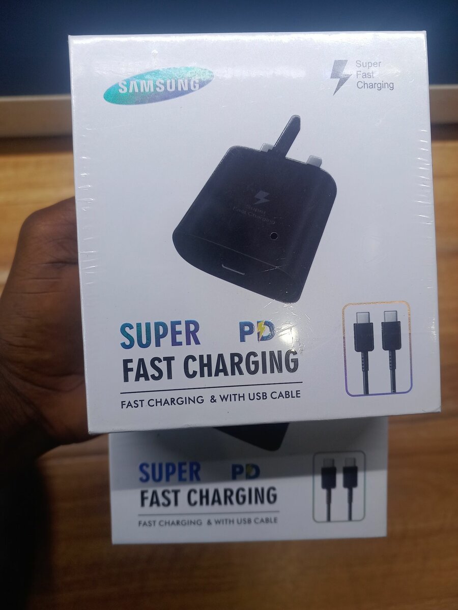 Samsung Type-C super fast charger