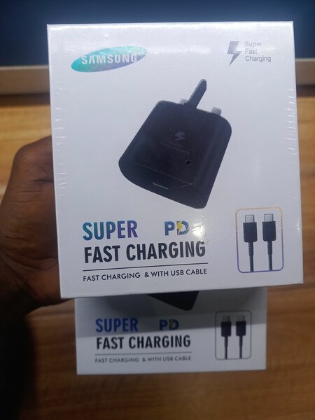 Samsung Type-C super fast charger