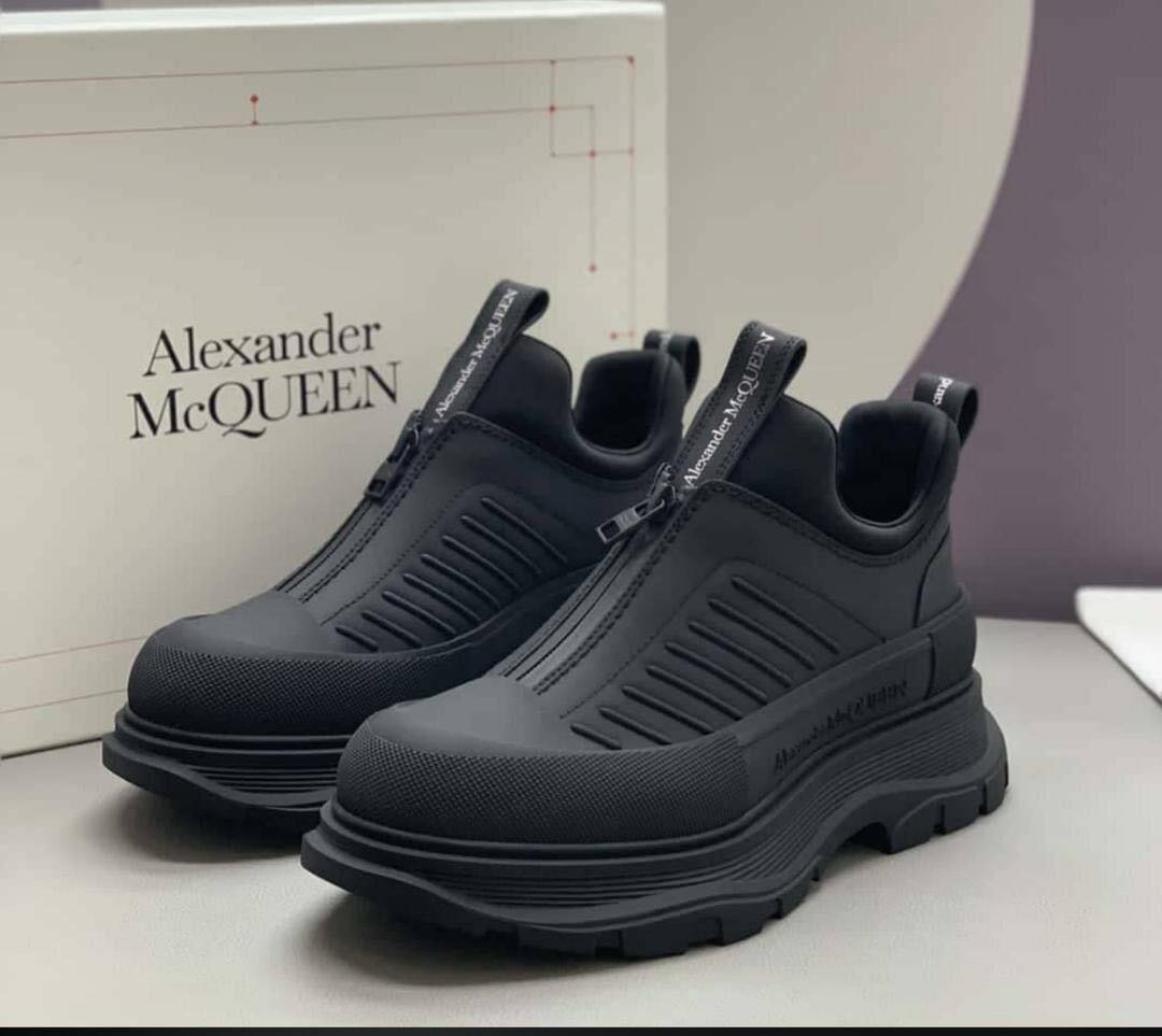 Alexander mcQueen