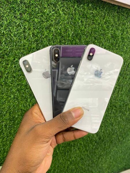iPhone X 