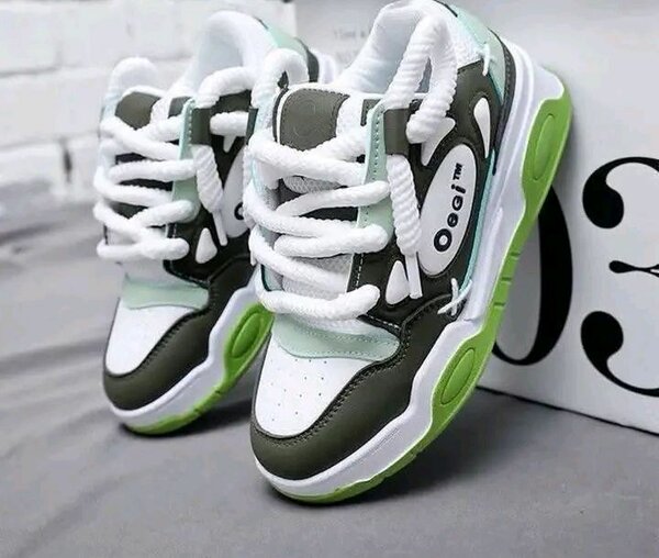 Chaussures de sport colorées